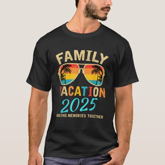 Family Vacation 2025 Beach Matching Summer Vacatio T-Shirt (Front)