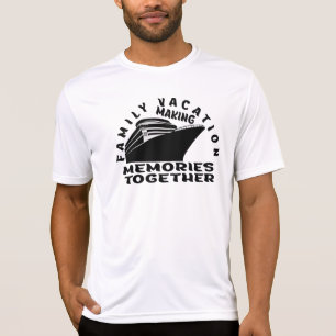 FAMILY VACATION. T-Shirt