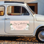 Fancy Just Married Sign<br><div class="desc">An elegant design with florals for the honeymoon getaway car. Choose your own background color.

Some artwork by Opia Designs Studio.</div>