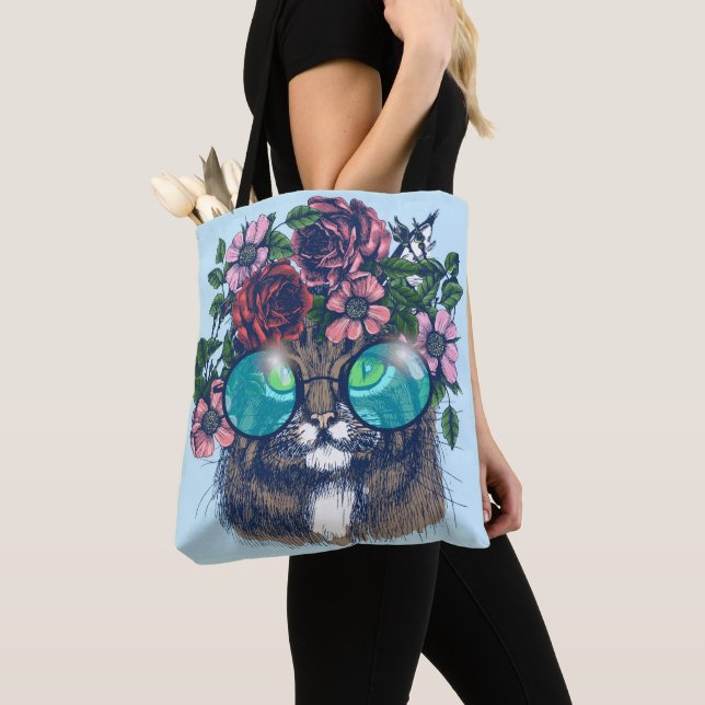 Fancy Maine Coon Tote Bag (Close Up)