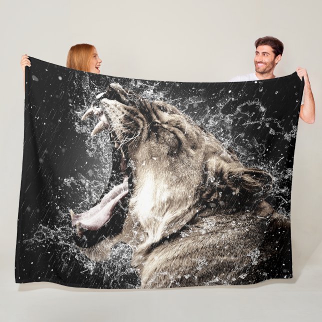 FANGS FLEECE BLANKET (In Situ)