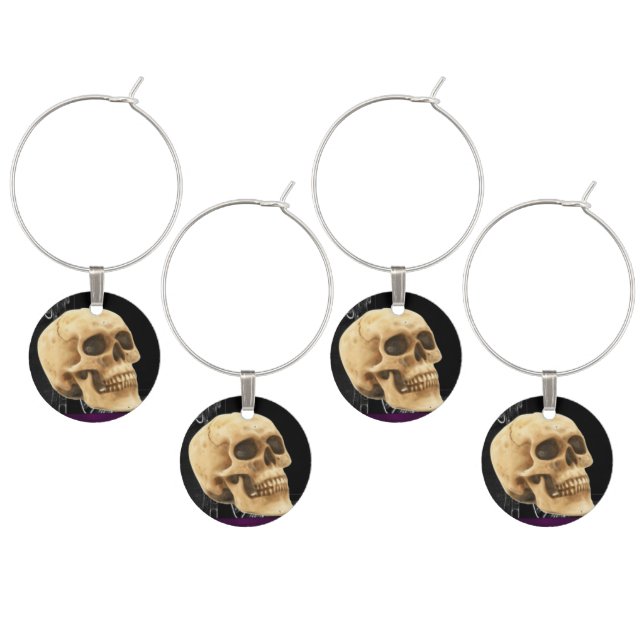 Fantasy gothic skull wine charm (Staggered)