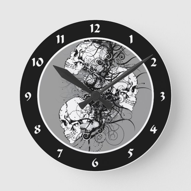 Fantasy Skulls Round Clock (Front)