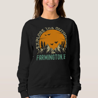 Farmington, Delaware - Explore The Outdoors Premiu Sweatshirt