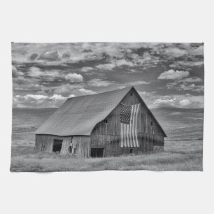 Farms   BW American Flag Barn Scene Kitchen Towel