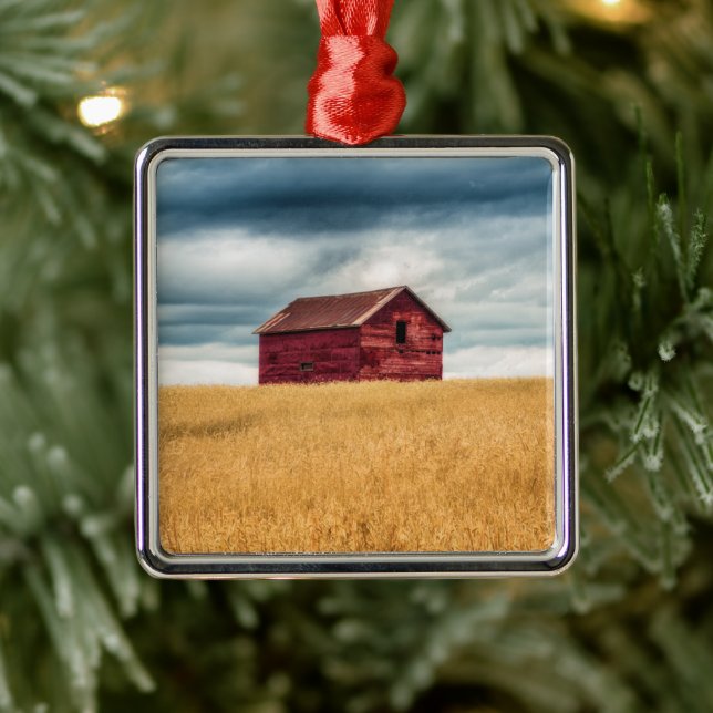 Farms | Old Red Barn Metal Ornament (Tree)