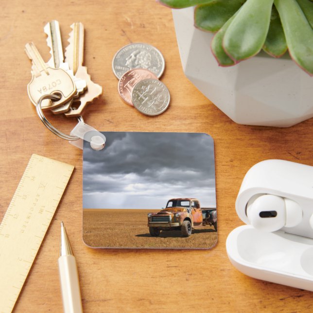Farms | Old Truck in Field Keychain (Desk)