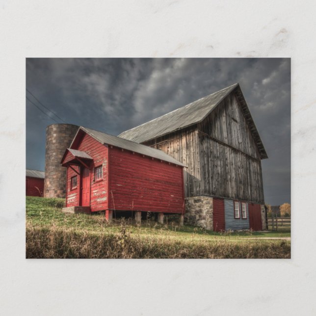 Farms | Red Wooden Barn in Michigan Postcard (Front)
