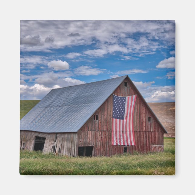 Farms | Rustic Red Barn With American Flag Magnet (Front)