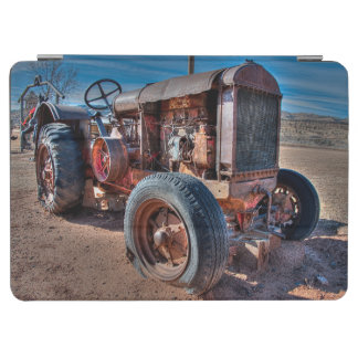 Farms | Rusty Antique Tractor iPad Air Cover