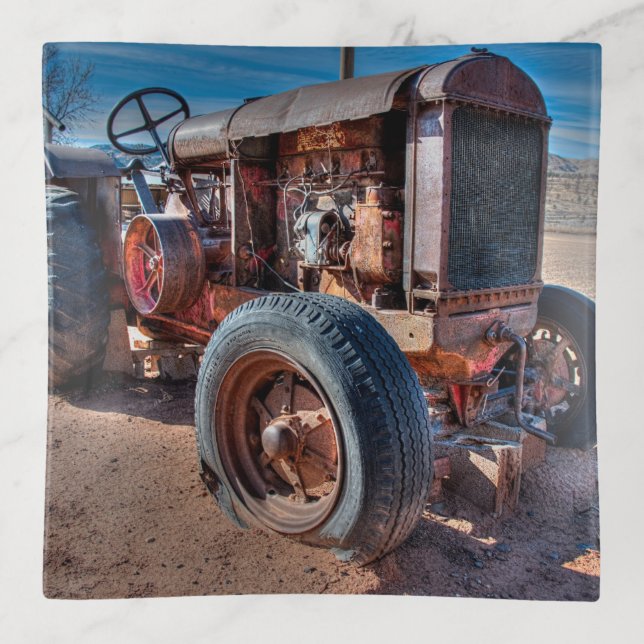 Farms | Rusty Antique Tractor Trinket Tray (Front)