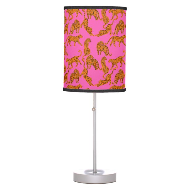 Fashionable leopards with red lips and earnings   table lamp (Front)