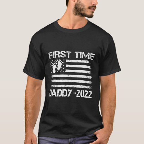 Fathers Day For Dad First Time Daddy 2022 New Dad  T_Shirt