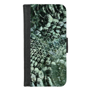 Faux pearly crocodile texture on green marble iPhone 8/7 wallet case