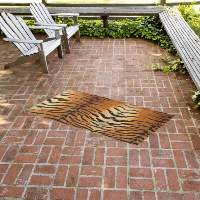 Faux Siberian Tiger Animal Skin Outdoor Rug (Insitu (Outdoor 3))