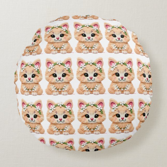 Faux Yarn Notch-Hook Christmas Cat – Cozy Holiday  Round Pillow (Front)