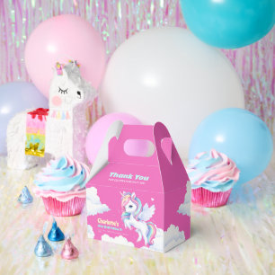 Favor Boxes to a magical birthday party.