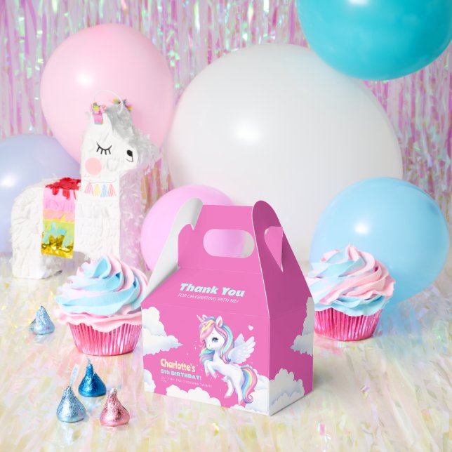 Favor Boxes to a magical birthday party. (Party)