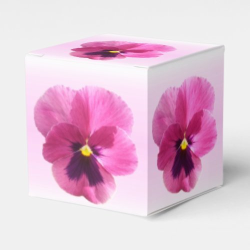 FavorGift Box _ Dark Pink Pansy