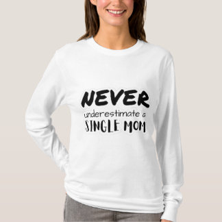 Fearless. Fierce. Mom.  Empowering Women’sT-Shirt T-Shirt