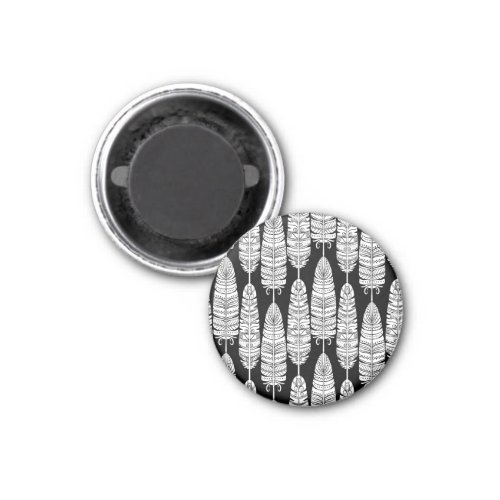 Feathers boho black and white pattern magnet