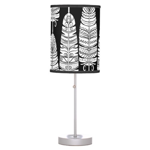 Feathers boho black and white pattern table lamp