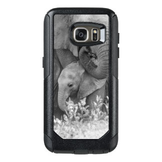 Female Elephant Re-Assuring Two Calves (Samburu) OtterBox Samsung Galaxy S7 Case