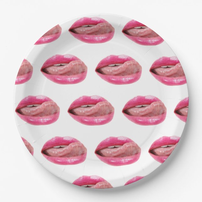Female lips paper plates (Front)