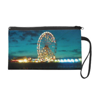 Ferris wheel wristlet