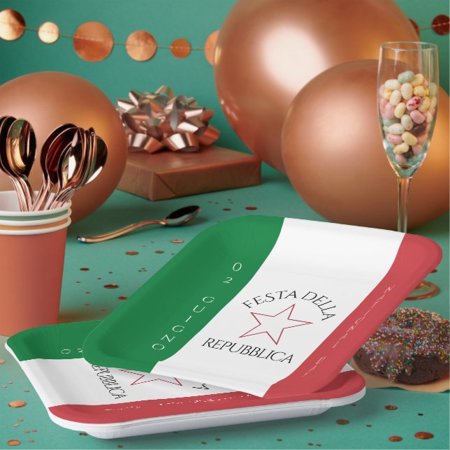 Festa della Repubblica National Day of Italy Flag Paper Plates (Multi)