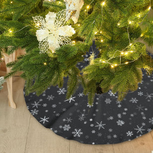 Festive Black and White Snowflake Pattern Brushed Polyester Tree Skirt