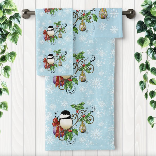 Festive Blue Vintage Christmas Chickadee  Bath Towel Set (Creator Uploaded)