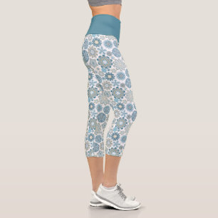 Festive Chic Floral Mandala Snow Flakes Pattern Capri Leggings