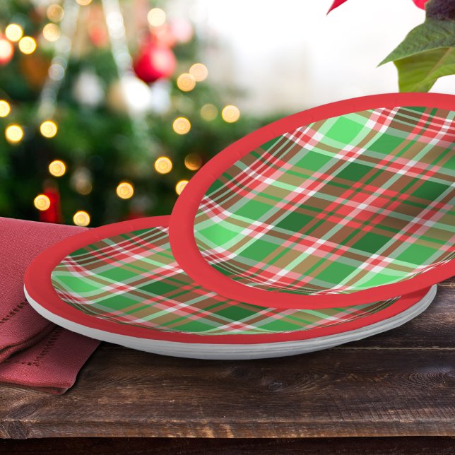Festive Classic Red Green White Christmas Plaid  Paper Plates (Creator Uploaded)