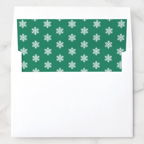 Festive Green and White Snowflake Pattern Envelope Liner