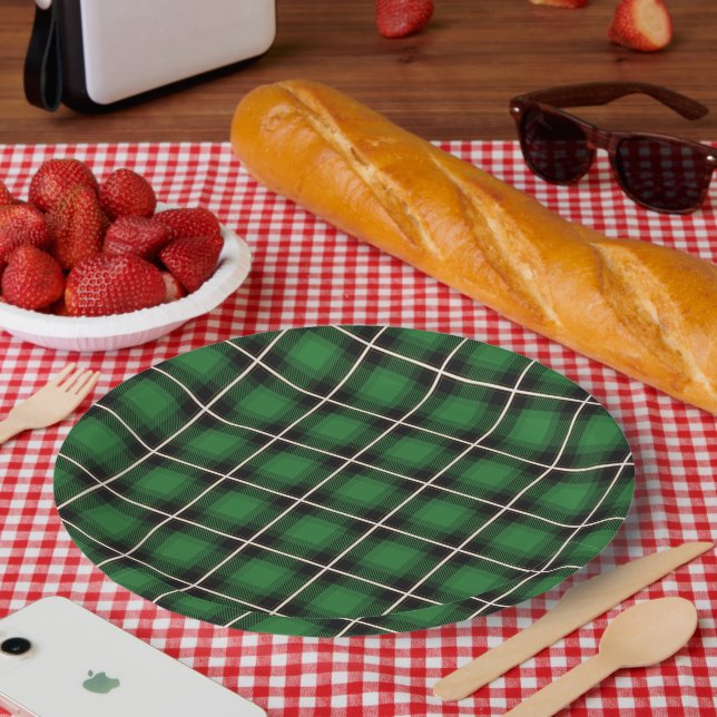 Festive Green Plaid Checkered Pattern Paper Plates (Picnic)