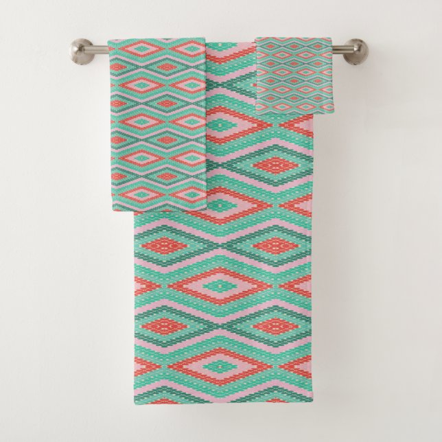 Festive Mid-Century Geometric Christmas Mint Pink Bath Towel Set (Insitu)