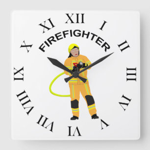 Feuerwehrmann in sandfarbener Einsatzkleidung  Qua Square Wall Clock