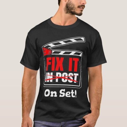 Fi it on Set For Filmmakers auntie saurus re s  T_Shirt