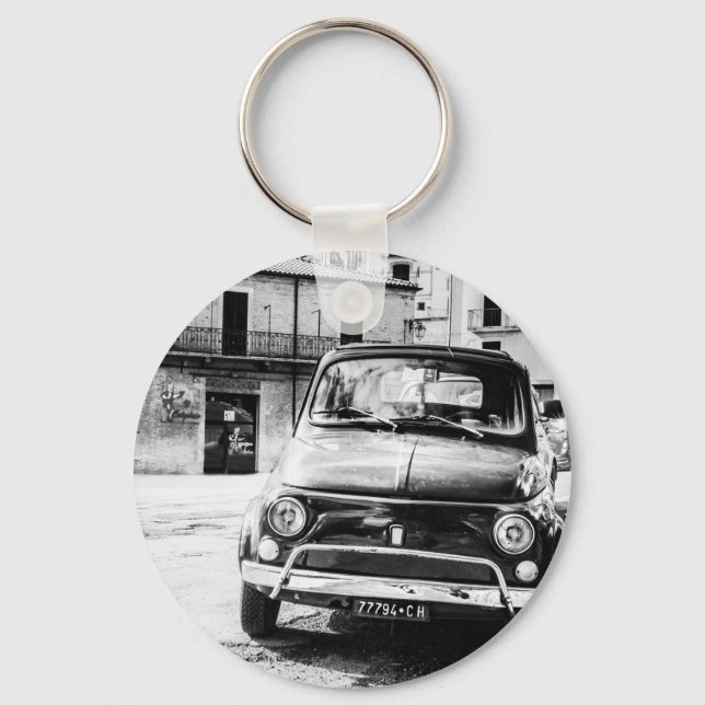 Fiat 500, cinquecento in Italy, classic car gift Keychain (Front)