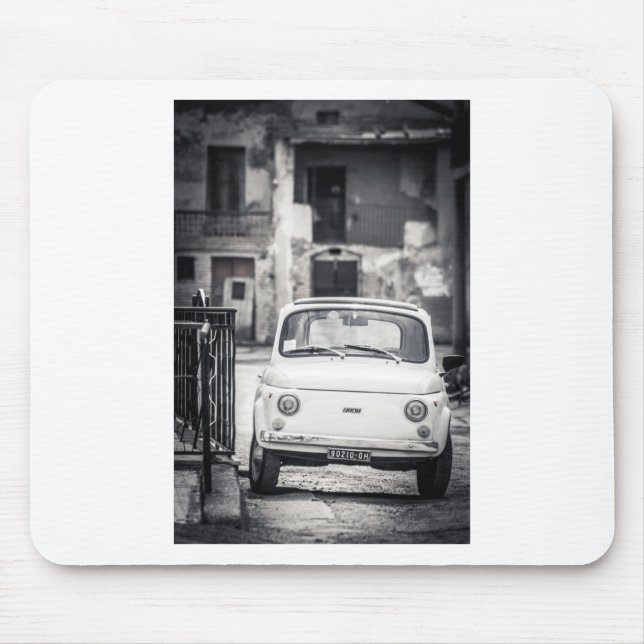 Fiat 500, Cinquecento in Italy Mouse Pad (Front)