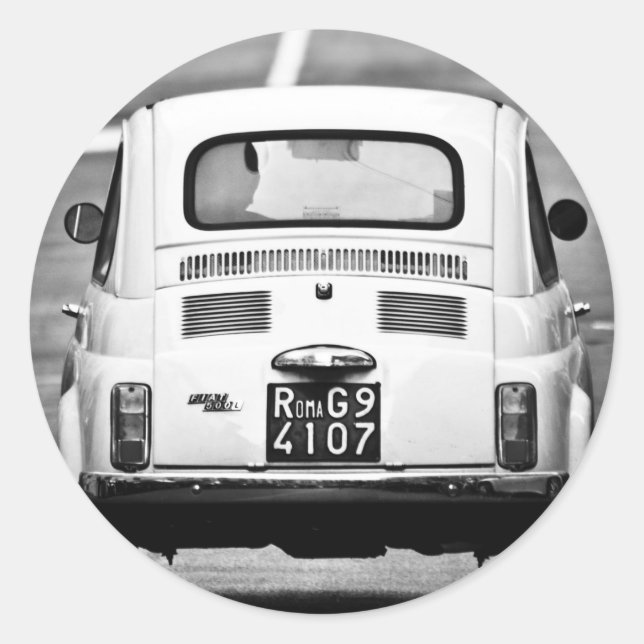 Fiat 500 in Rome, Italy Classic Round Sticker (Front)