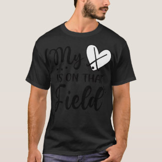 Field Hockey Mom Field Hockey Player Mother Gifts T-Shirt