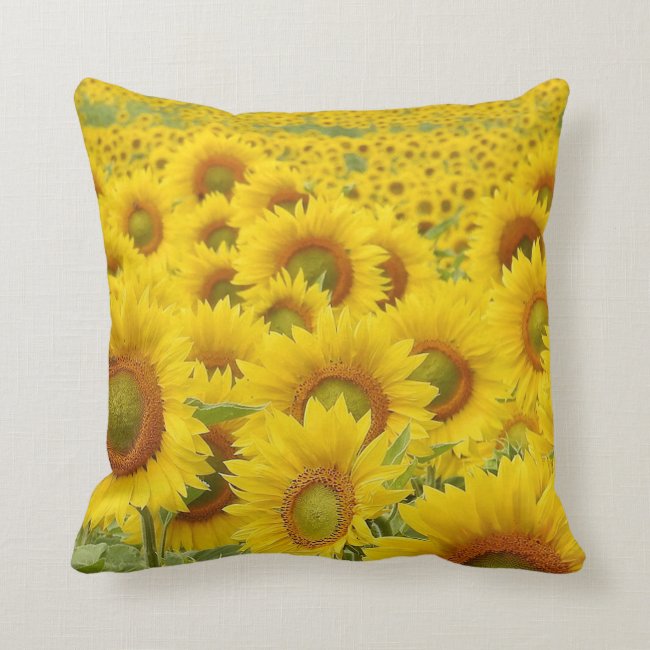 Field of Sunflowers Design Throw Pillow