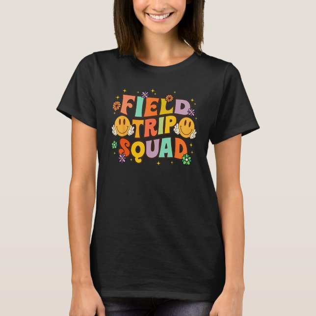 Field Trip Squad Groovy Smile Happy Fielday 2023 T-Shirt (Front)