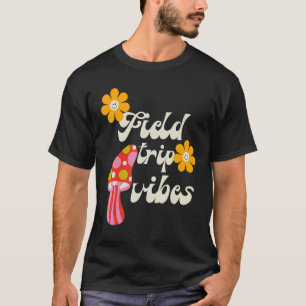 Field Trip Vibes Retro Vintage Teacher Graduation T-Shirt