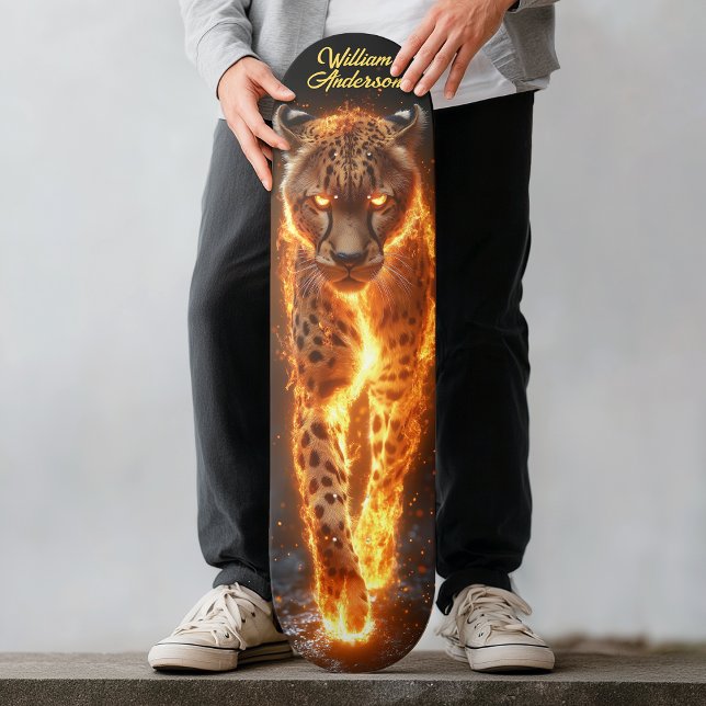 Fiery Glowing Cheetah Skateboard (Fiery Glowing Cheetah Skateboard)