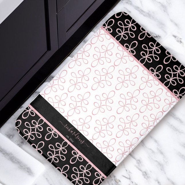 Filigree Pattern Monogram Elegant Black Pink White Bath Mat (Filigree Pattern Monogram Elegant Black Pink White Bath Mat)