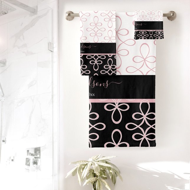 Filigree Pattern Monogram Name Elegant Pink Black Bath Towel Set (Filigree Pattern Monogram Name Elegant Pink Black Bath Towel Set)