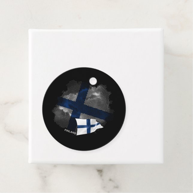 Finland flag favor tags (In Situ)